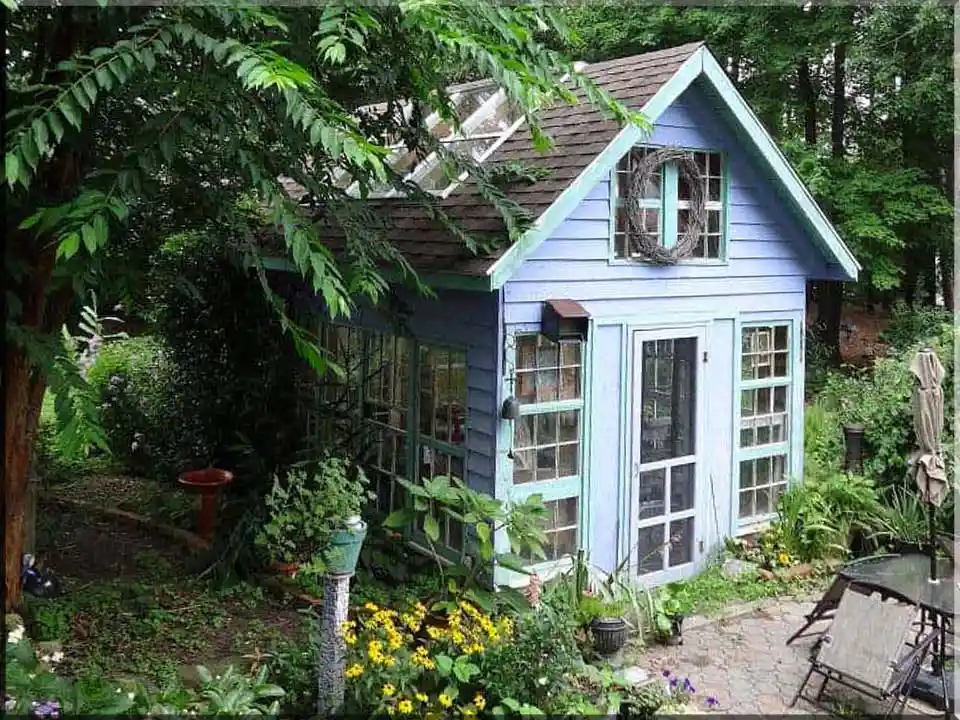Nhà gỗ nhỏ sân vườn đẹp - mẫu 06